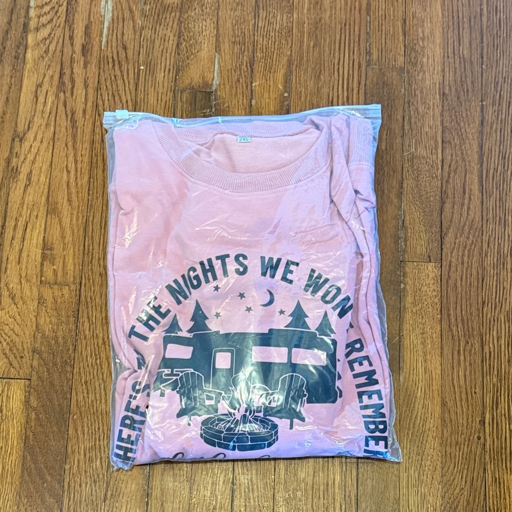 Gildan Pink Sweatshirt with Camper Graphic